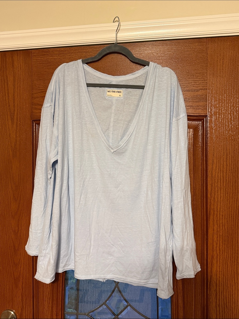 We The Free Pale Blue V-Neck Long Sleeve Tee size XL